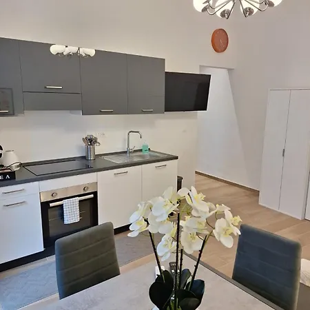 Apartment Casa Capuano Triest