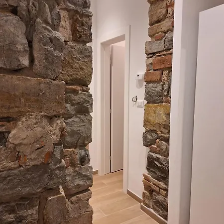 Casa Capuano * Triest
